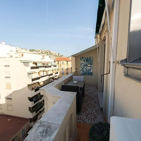 Sl Joli 2pieces, Dernier Etage Avec Balcon 16 Shakespeare דירה ניס